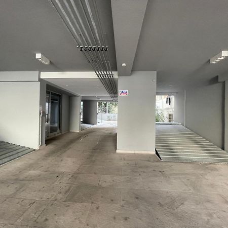 New 2Bd Aprt With Shared Rooftop Pool E2 Атина Екстериор снимка