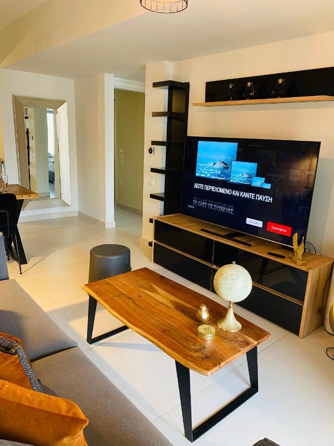 New 2Bd Aprt With Shared Rooftop Pool E2 Атина Екстериор снимка